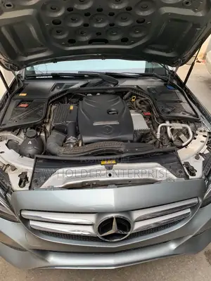 Mercedes-Benz C300 Sport 4dr AWD 4Matic Sedan (2.0L 4cyl 7A) 2015 Gray