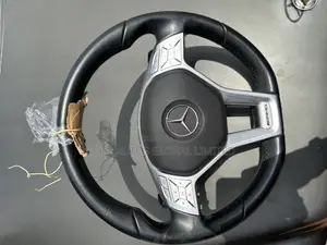 2013 Mercedes Benz C300 / E350 /Glk350 W204 Steering Wheel