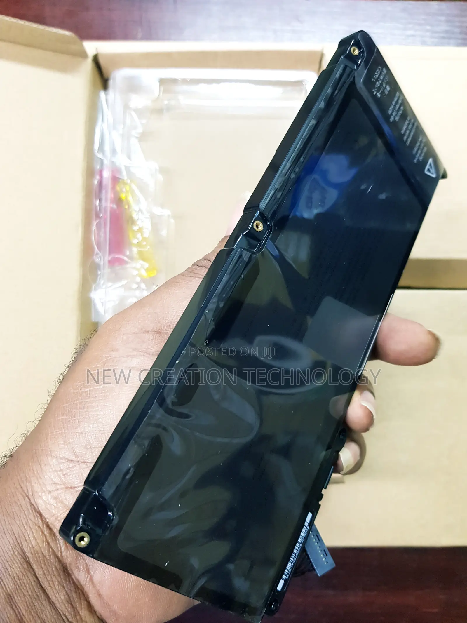 Genuine Apple Macbook Laptop Battery