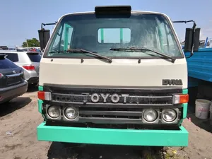 Dyna 200 Truck Food Truck
