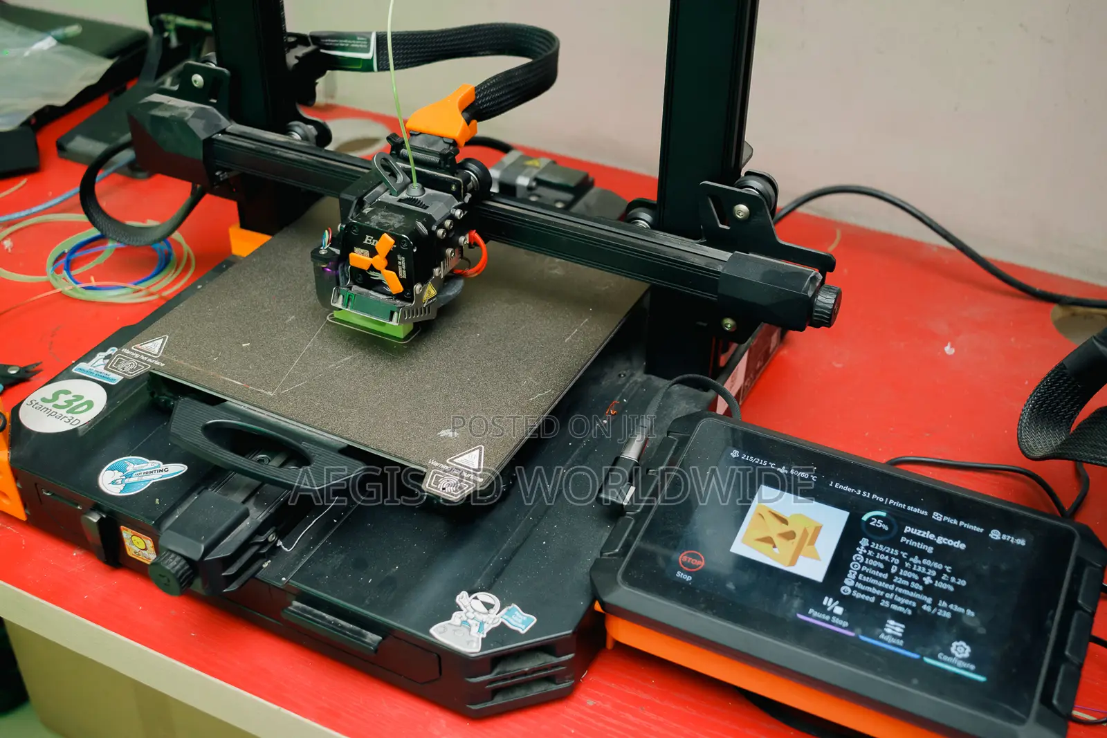 Training and Services on 3d Printing and 3d Modelling (Cad, Am)
