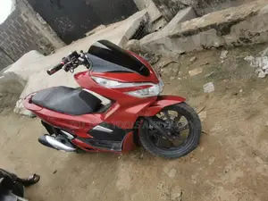 Photo - Suzuki Sport 2019 Red