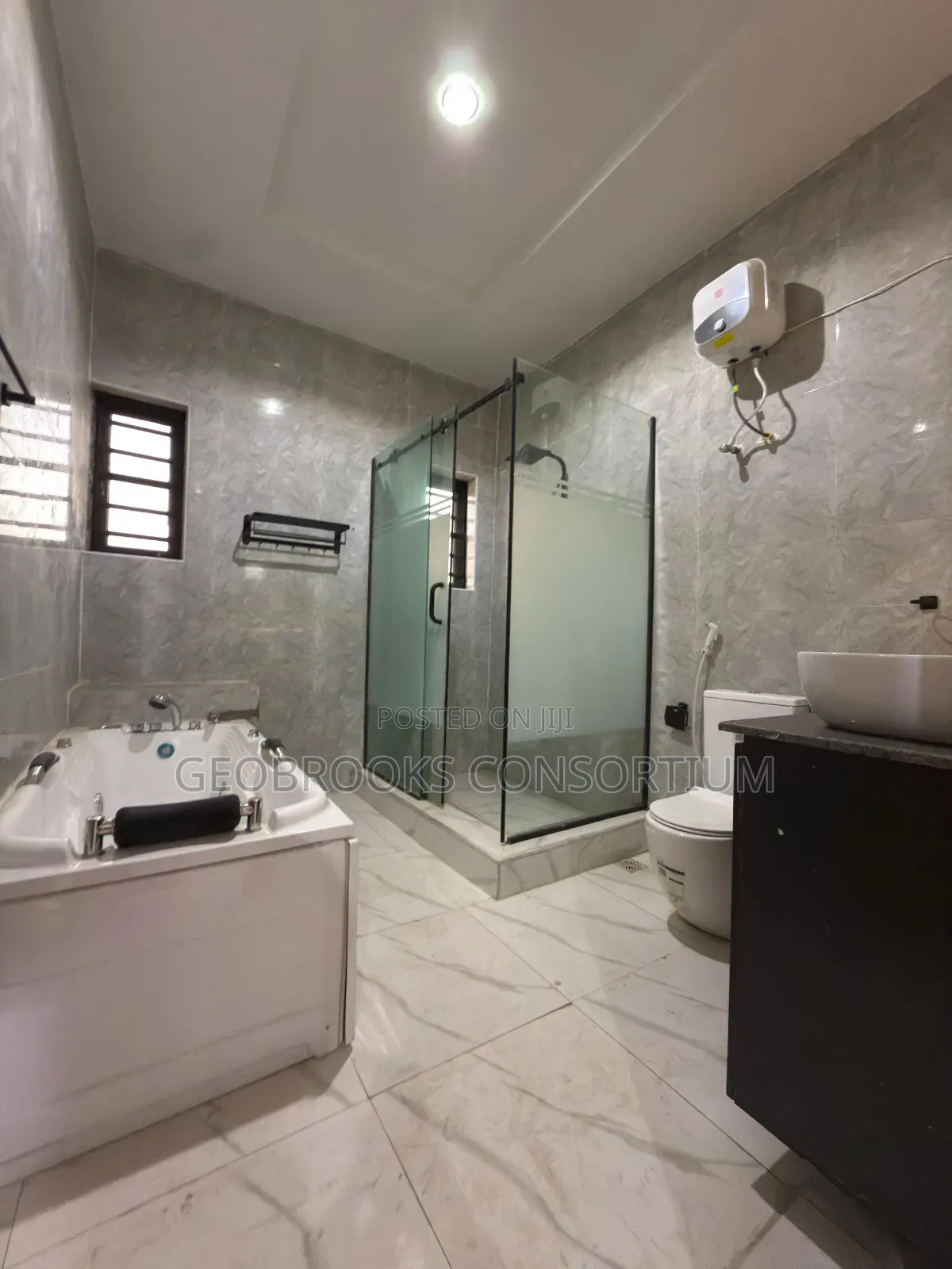 4bdrm Duplex in Carlton Gate Estate, for sale