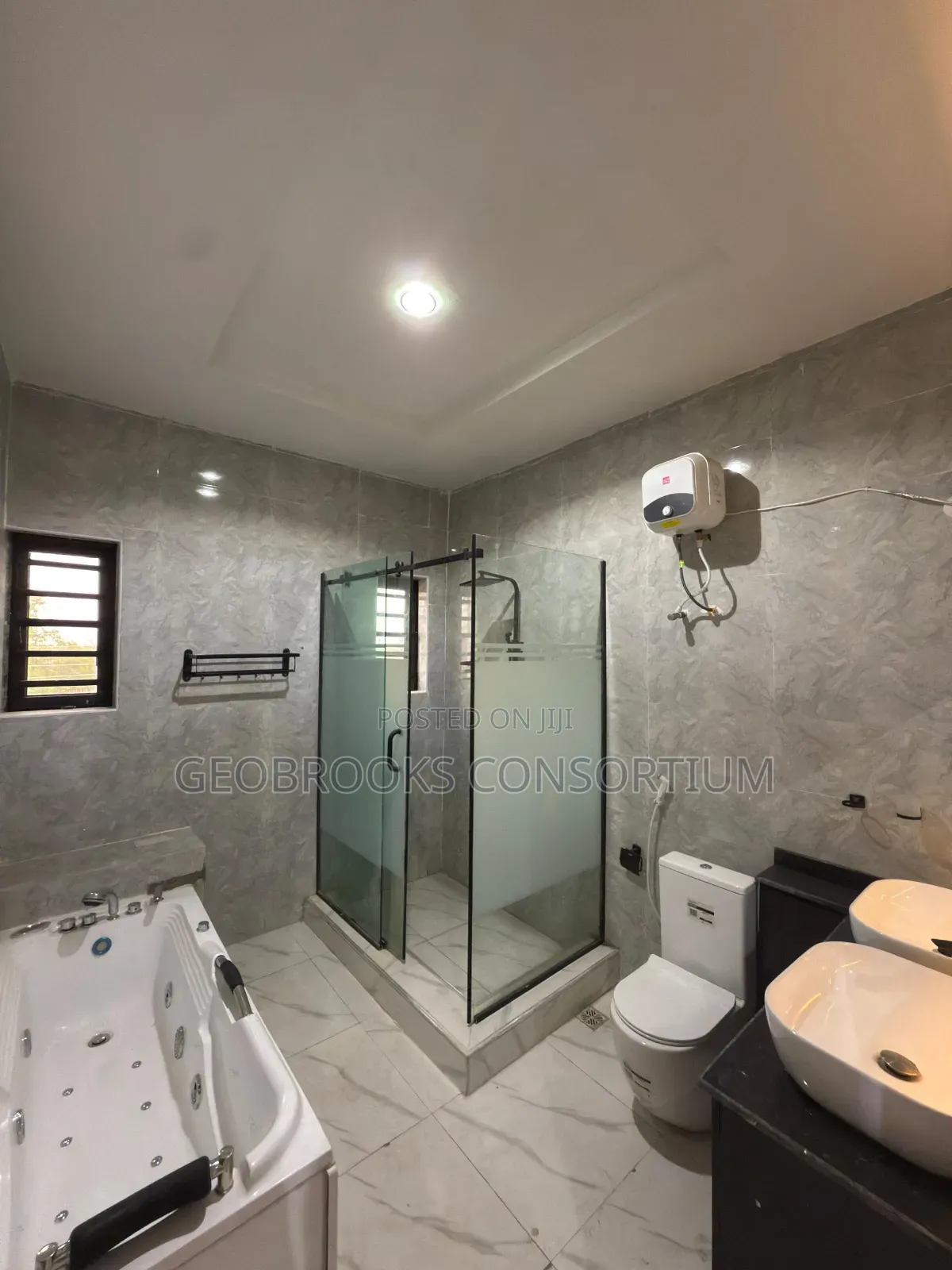 4bdrm Duplex in Carlton Gate Estate, for sale
