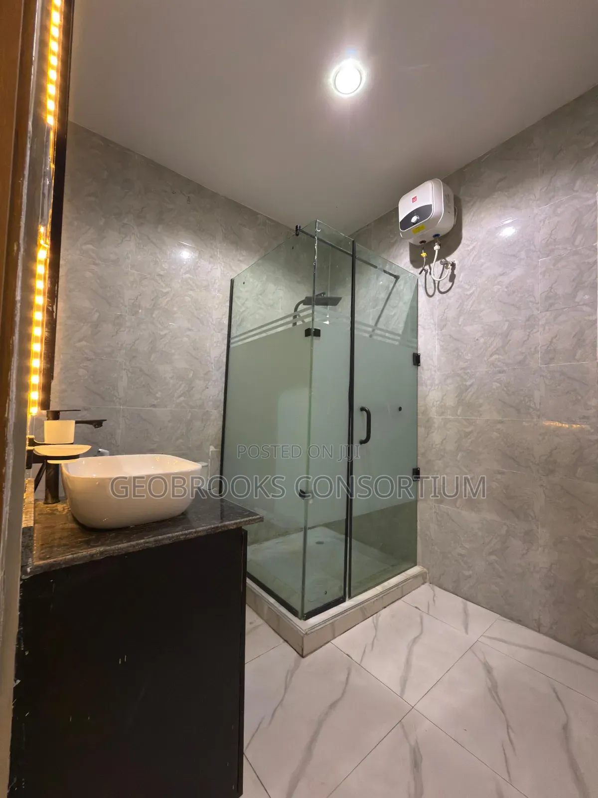 4bdrm Duplex in Carlton Gate Estate, for sale