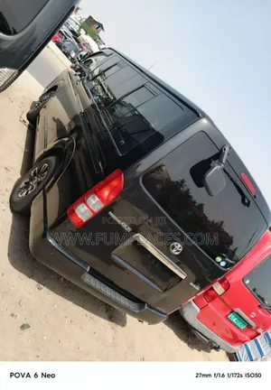 Toyota HiAce 2012 Black