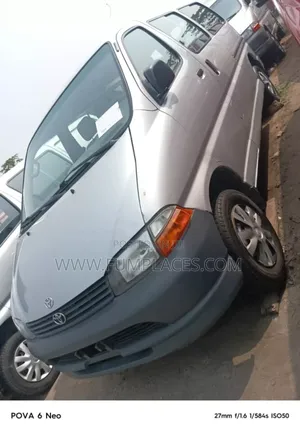 Toyota HiAce 2008 Grey