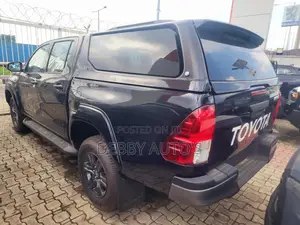 New Toyota Hilux 2025 Matt Black