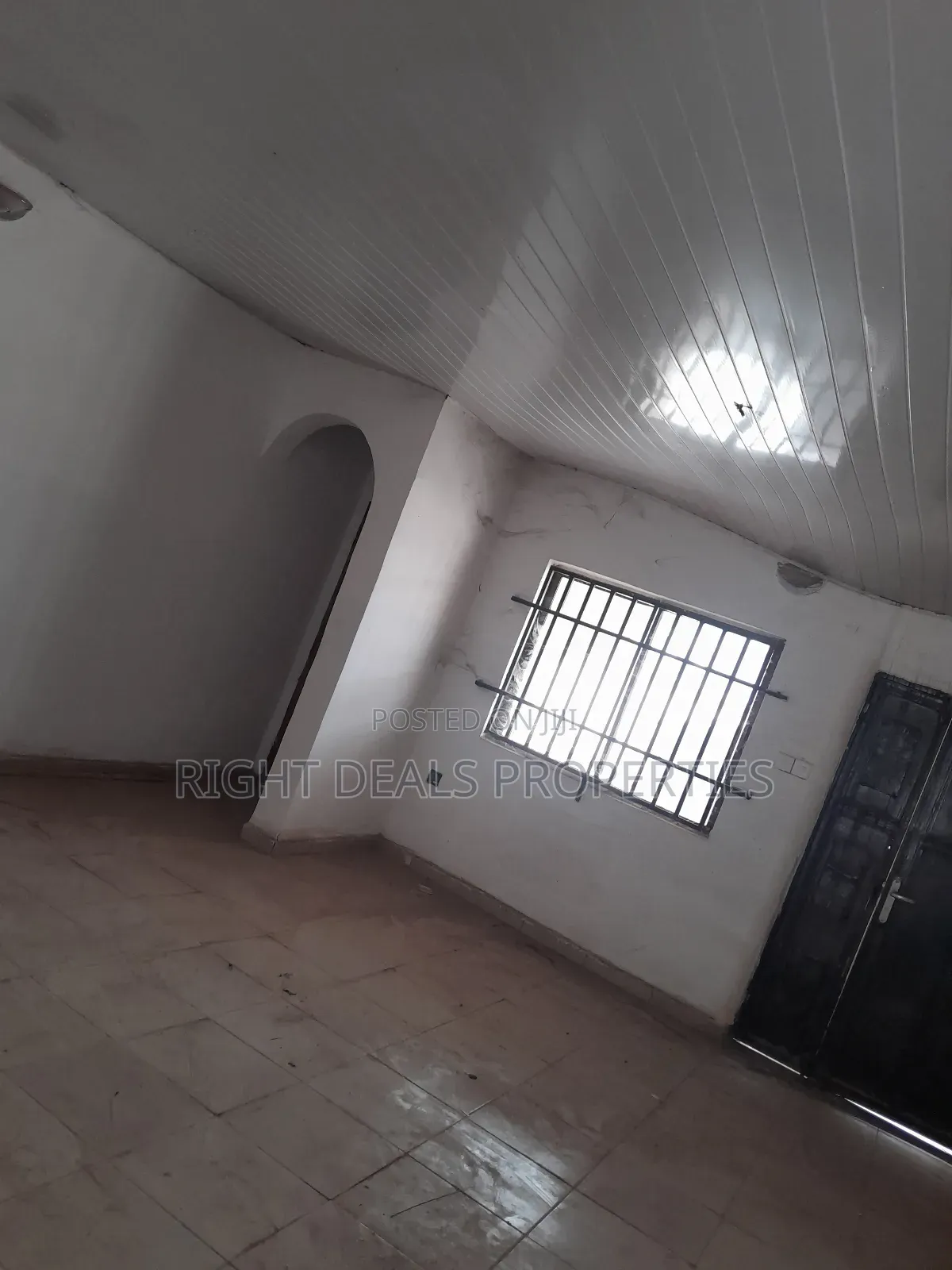 6bdrm Bungalow in Dawaki for sale