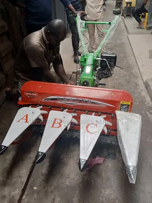 Rice Reaper / Harvester Machine