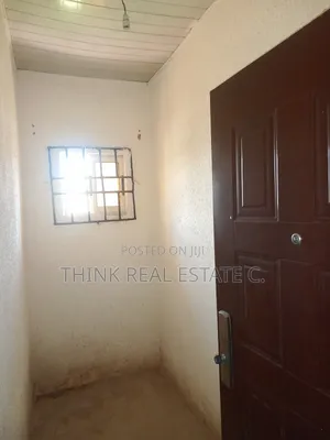 3bdrm House in Ebo,Airport Road, Benin City for rent