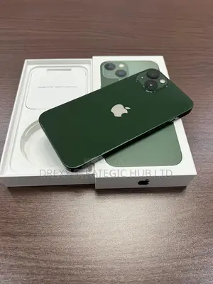 Apple iPhone 13 128 GB Green