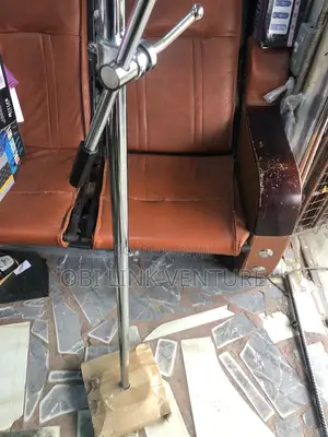 Photo - Round Base Microphone Stand