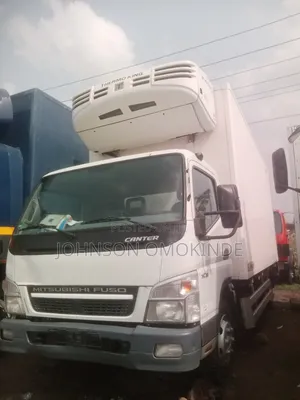 Mitsubishi Canter Cooling Van