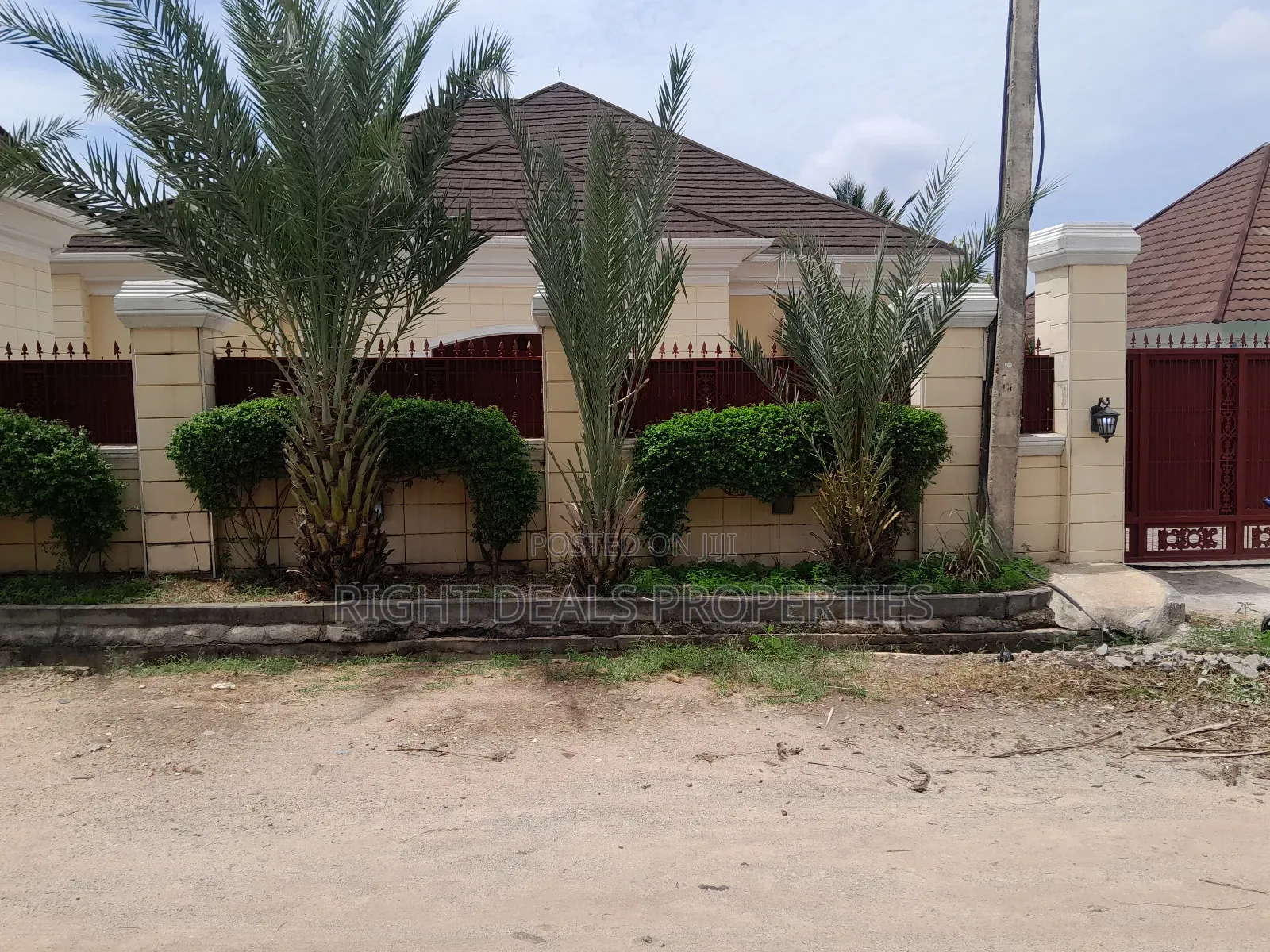 3bdrm Bungalow in Gwarinpa for sale