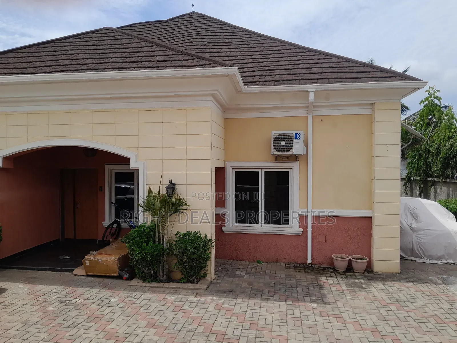 3bdrm Bungalow in Gwarinpa for sale