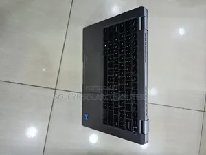 Laptop Dell Latitude 5320 32GB Intel Core I7 SSD 256GB