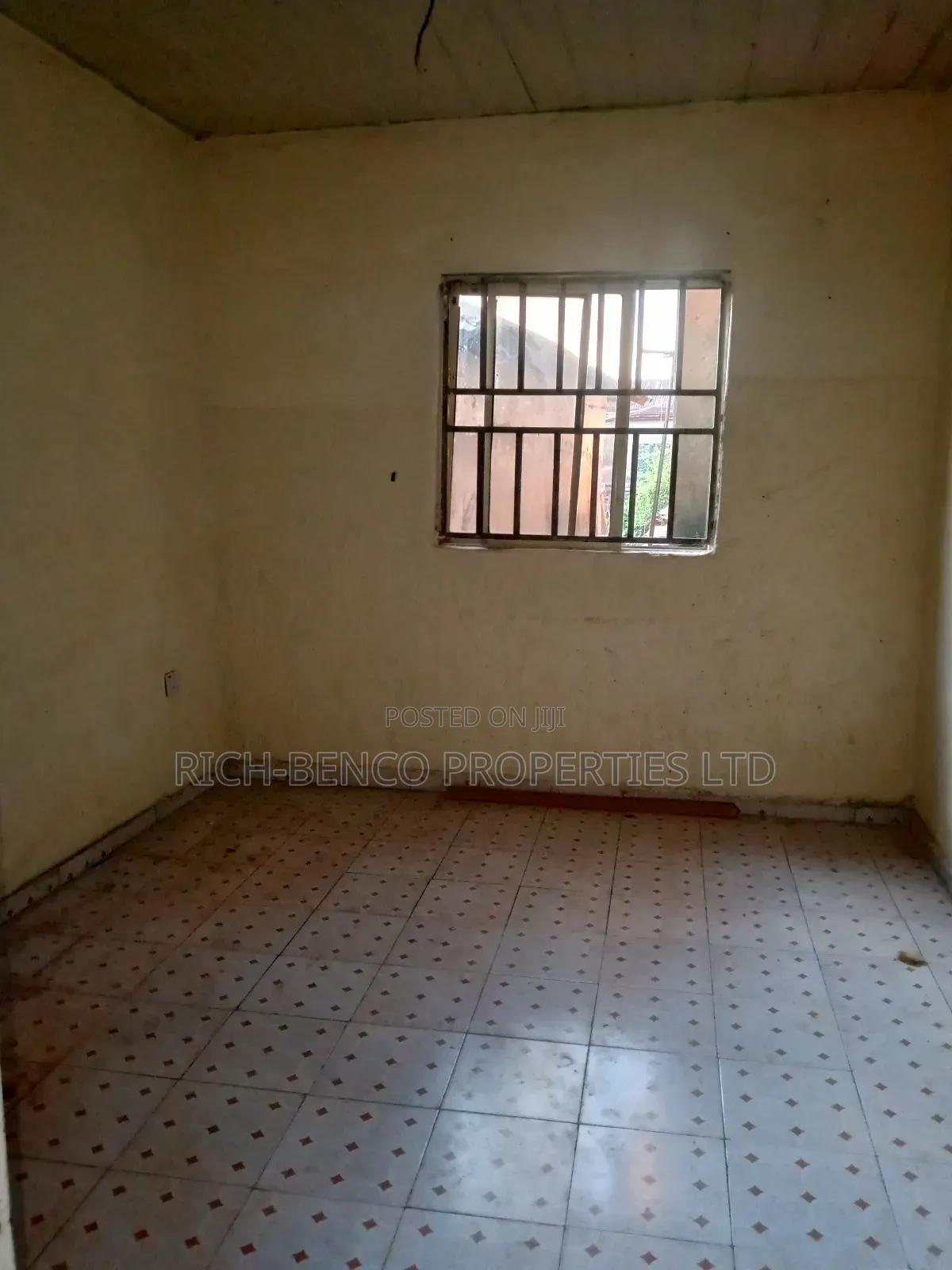 1bdrm Room & Parlour in Sokale, Dutse-Alhaji for rent