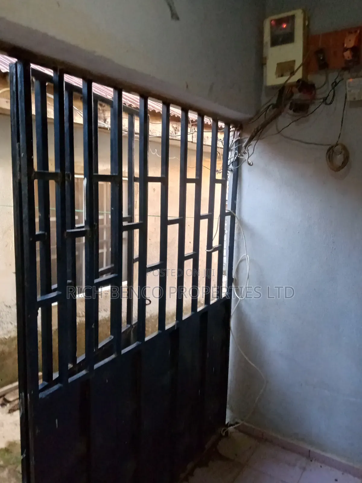 1bdrm Room & Parlour in Sokale, Dutse-Alhaji for rent