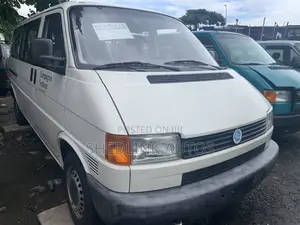 Volkswagen Transporter 2005 White