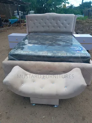 Quality 4.5x6ft Padded Bedframe With the Two Sides Drawers
