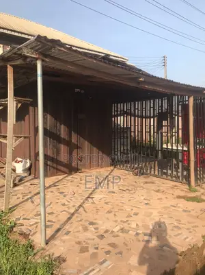 Whole Property, Caravan and Space for Sale. By the Road. Evbuabogun Rd