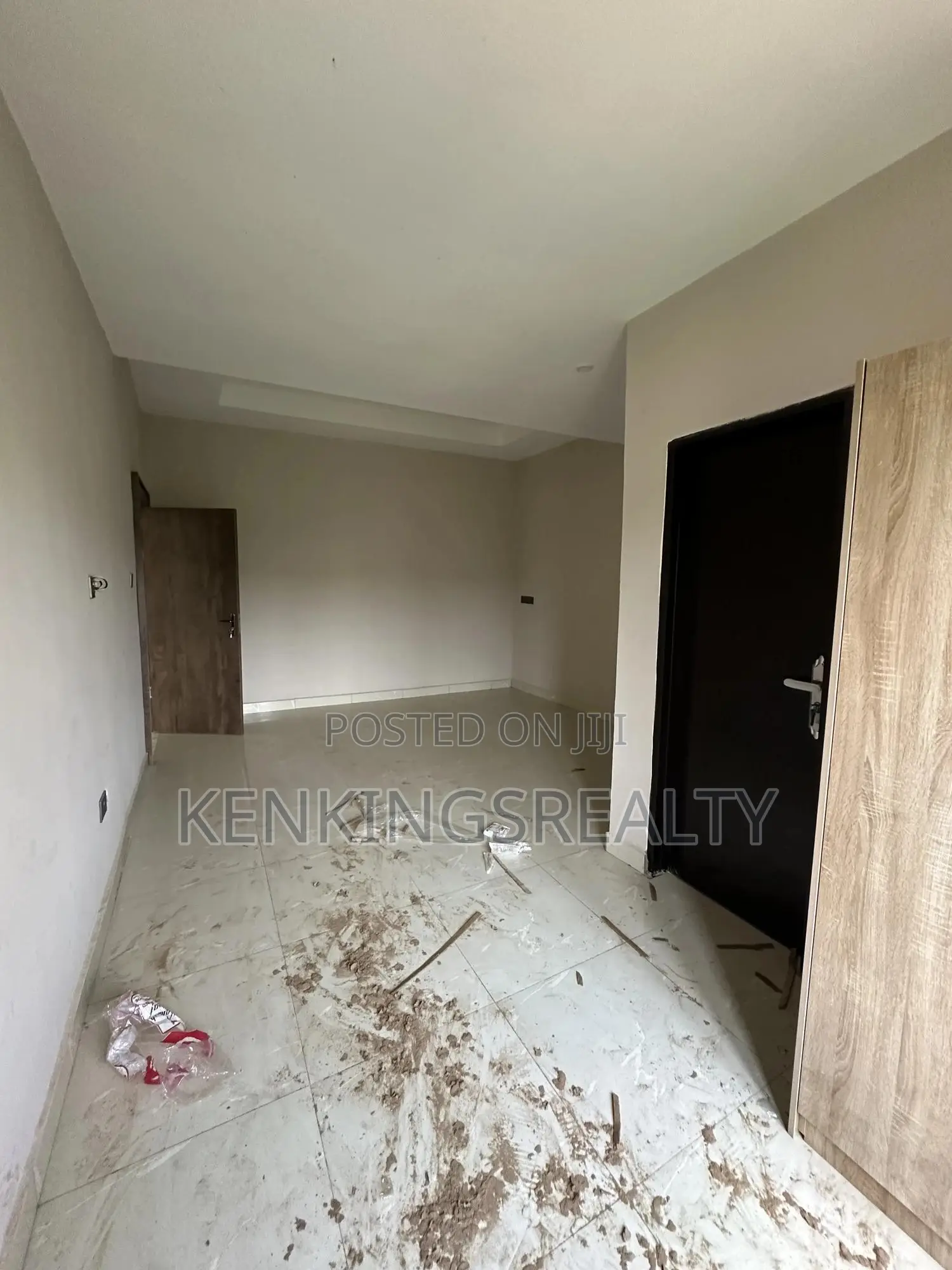 5bdrm Duplex in Apo Resettlement for rent