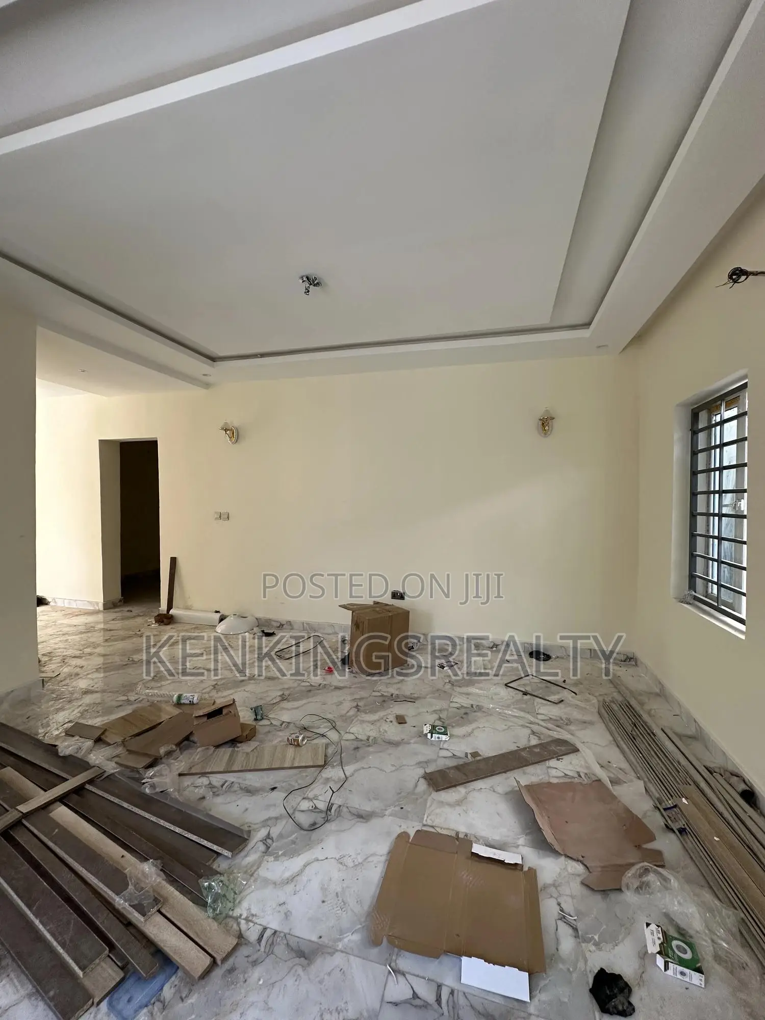 4bdrm Block of Flats in Apo Resettlement for rent
