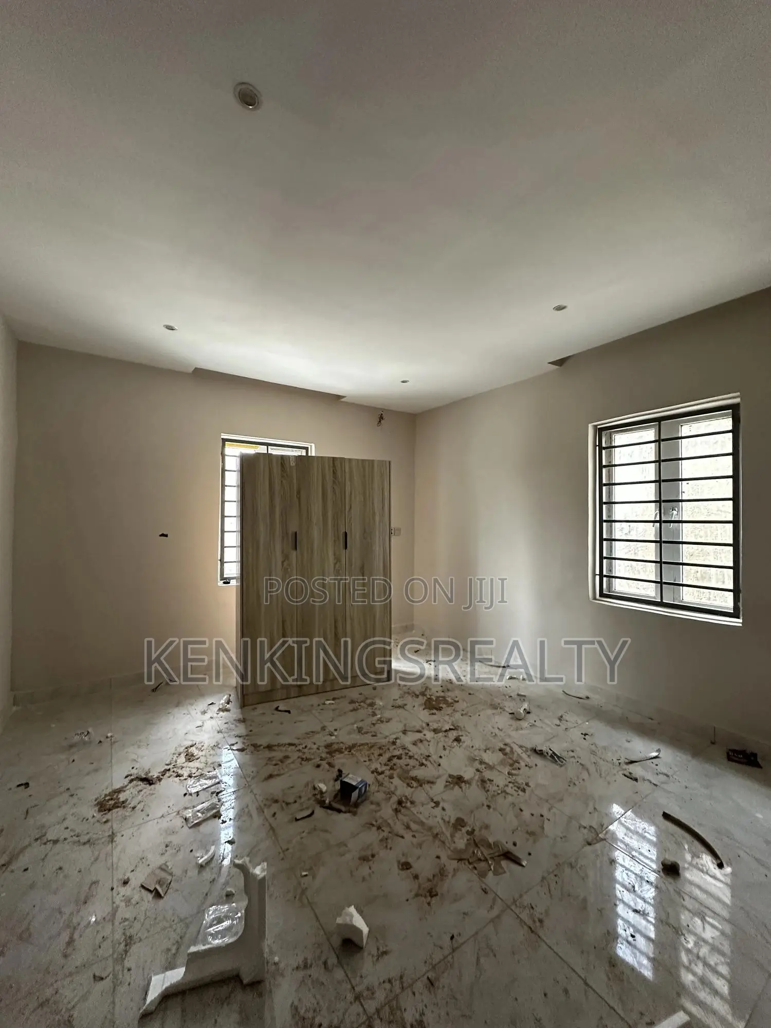 4bdrm Block of Flats in Apo Resettlement for rent