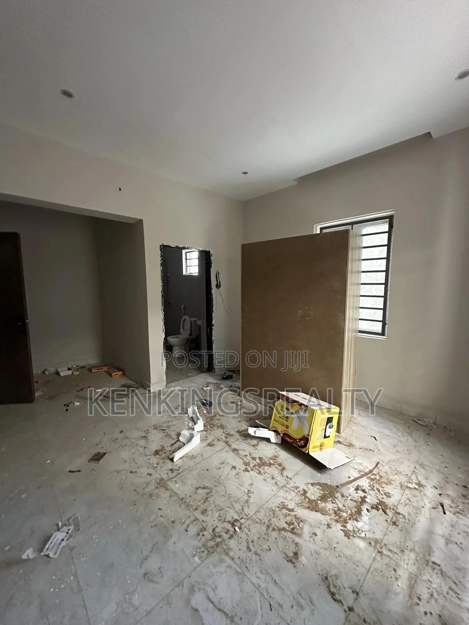 4bdrm Block of Flats in Apo Resettlement for rent