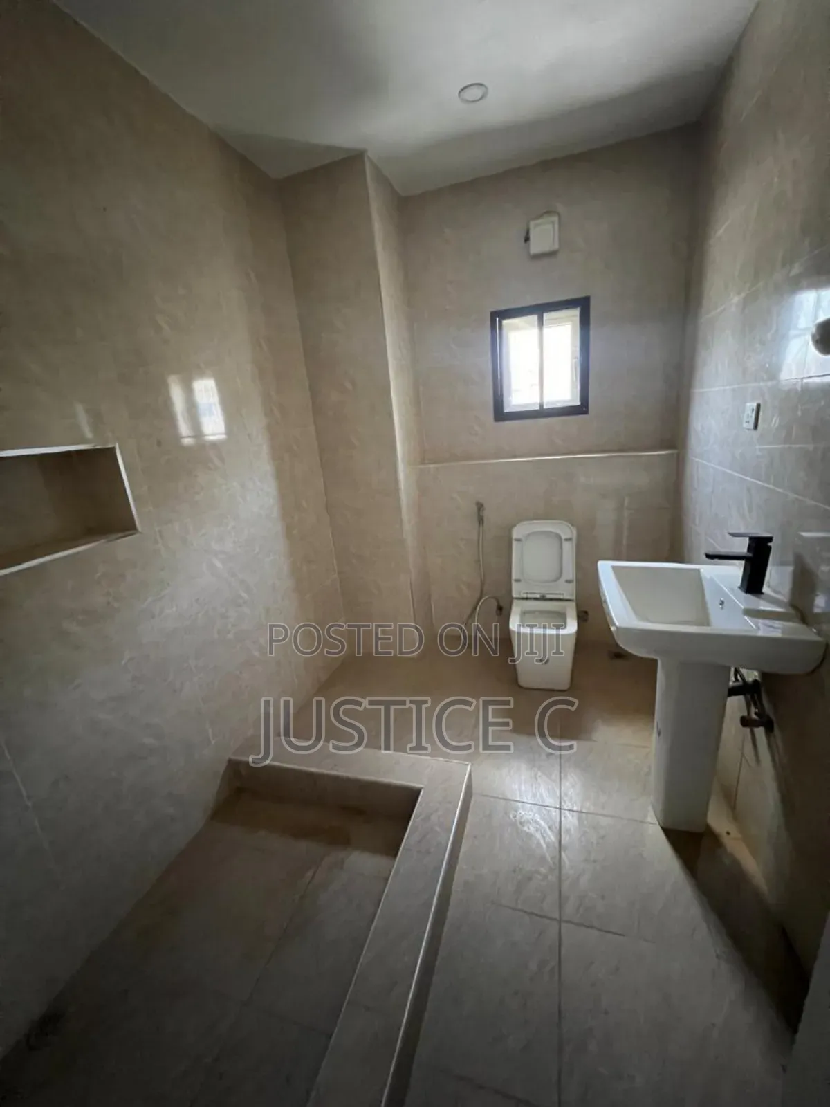 4bdrm Apartment in Jahi By Gilmor for rent