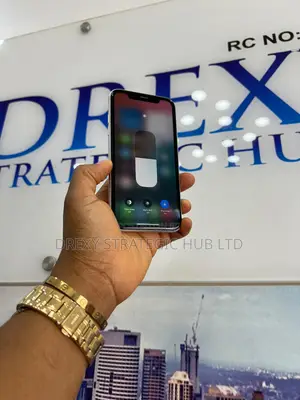 Apple iPhone XR 128 GB White