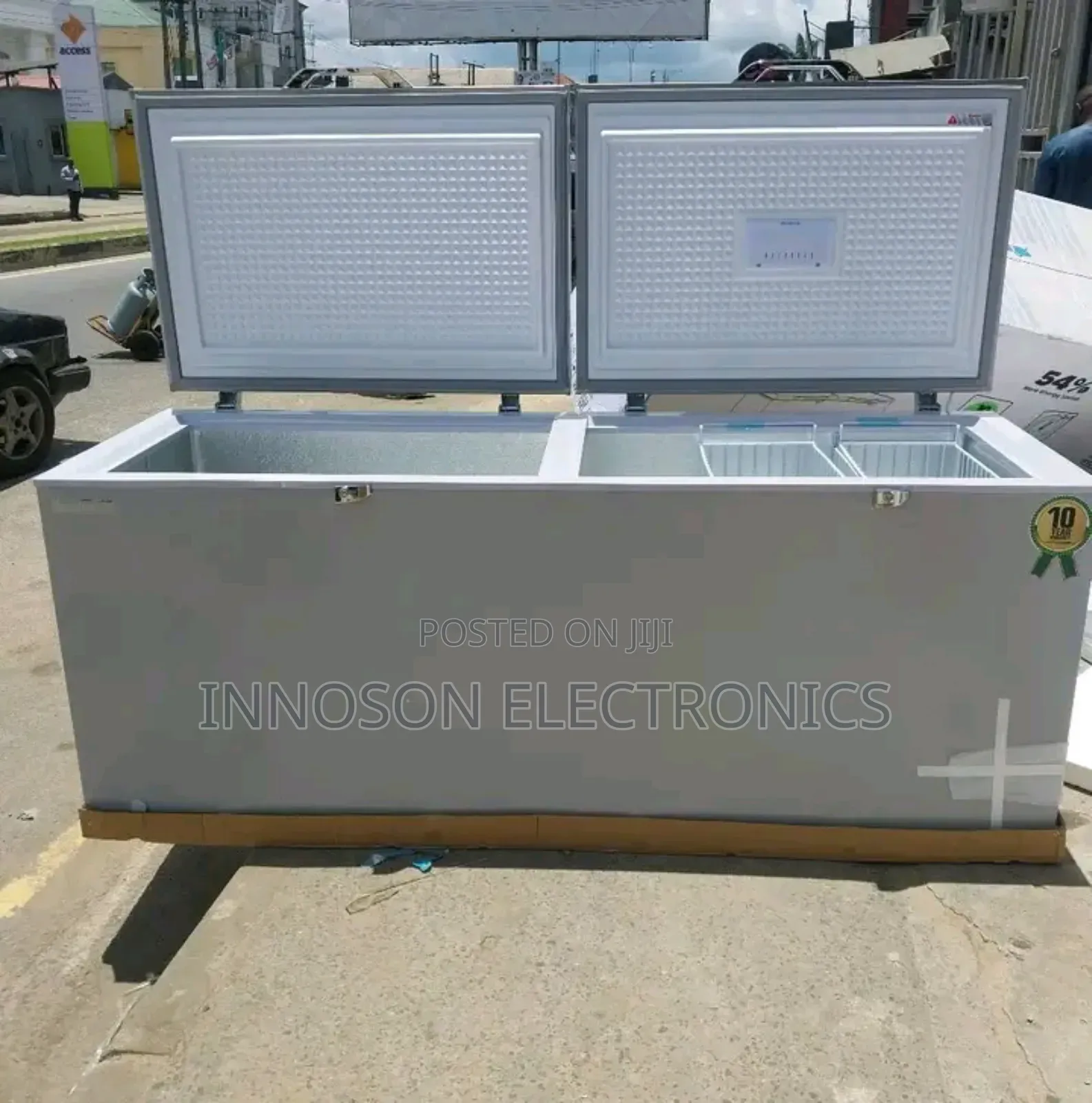 Scanfrost Chest Freezer 600liters