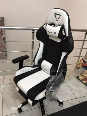 Executive Leather Gaming Chair With Footrest