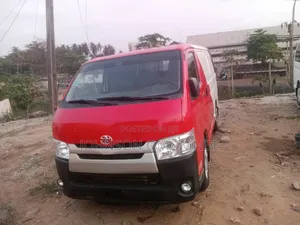Toyota HiAce 2012 Red