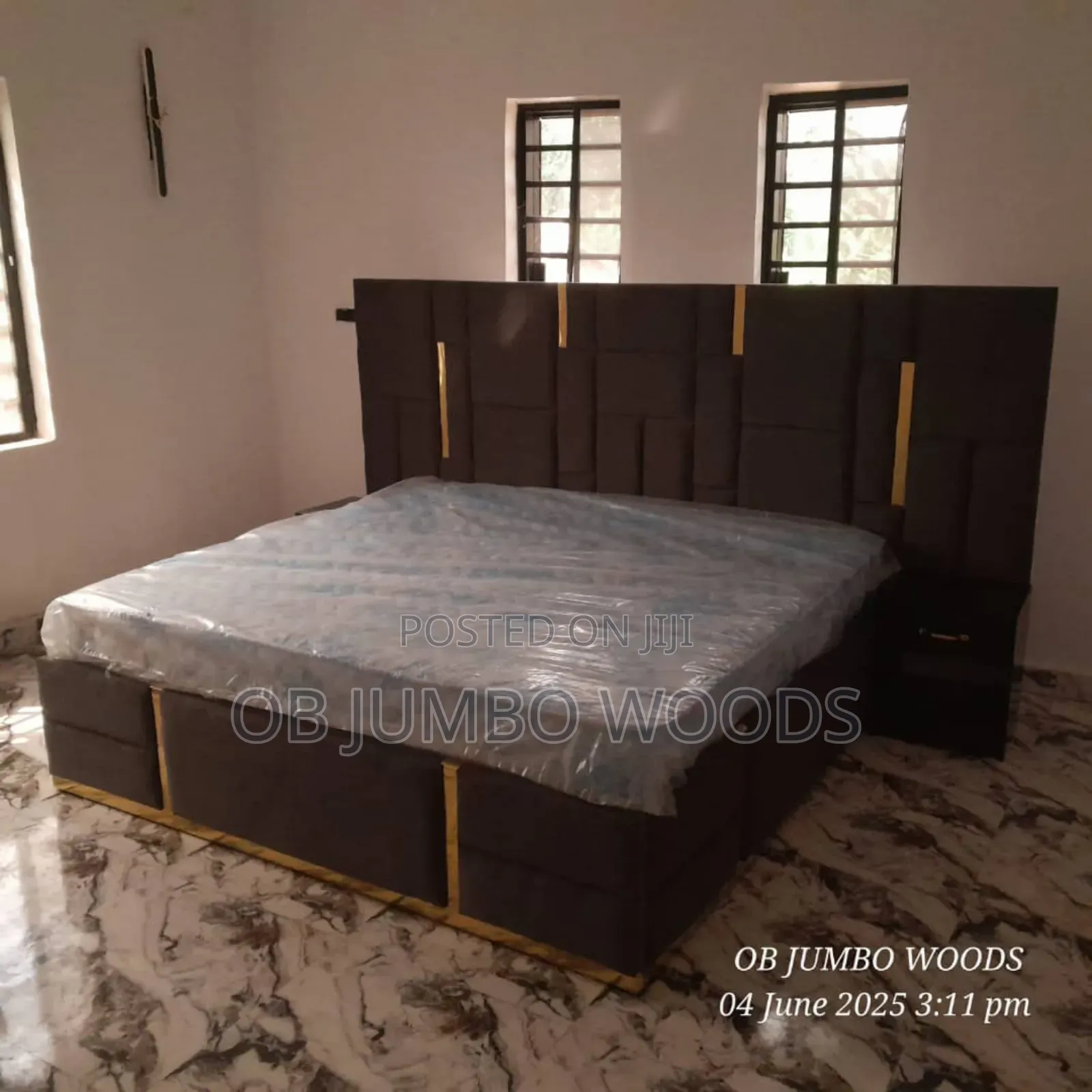 Fully Padded Luxury Bedframe With Bedside Extensions