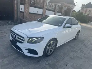 Photo - Mercedes-Benz E300 2017 White