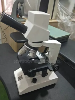 Dc-128 Compound Microscope