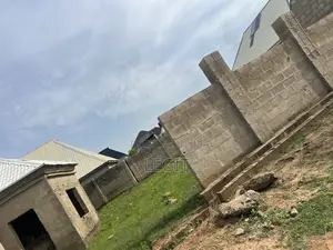 1bdrm Block of Flats in Minna for sale