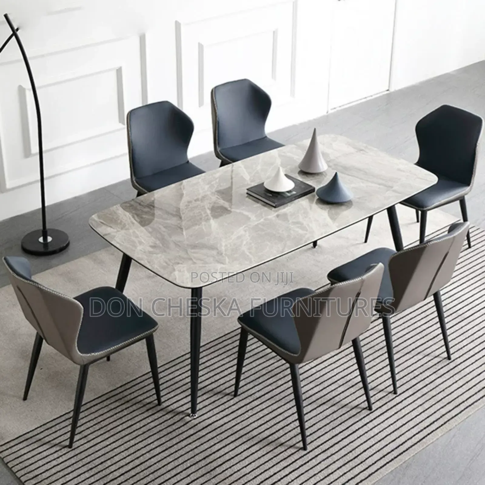 Classic Dinning Table