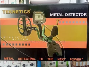 Teknetics Metal Detector