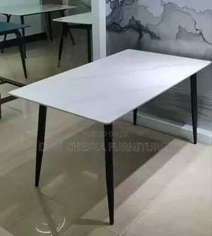 Table for Dining/Restaurant
