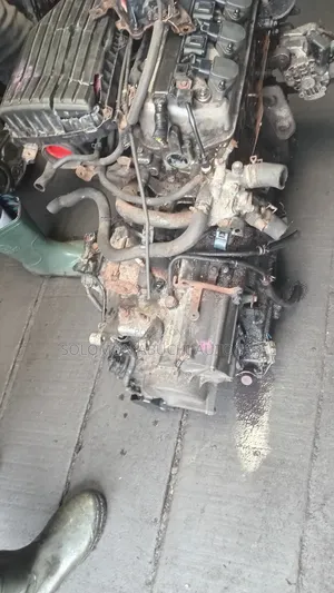 Complete Engine and Gearbox Honda Civic 2000 - 2005 Model