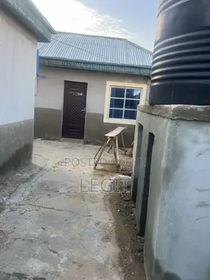 1bdrm Block of Flats in Minna for sale