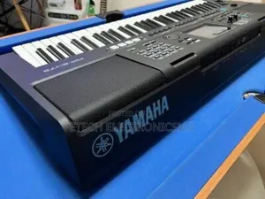 Yamaha Keyboard PSR E473 With Original Adopter