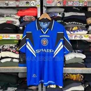 Retro Jersey - Manchester United 1996/97 Blue Away