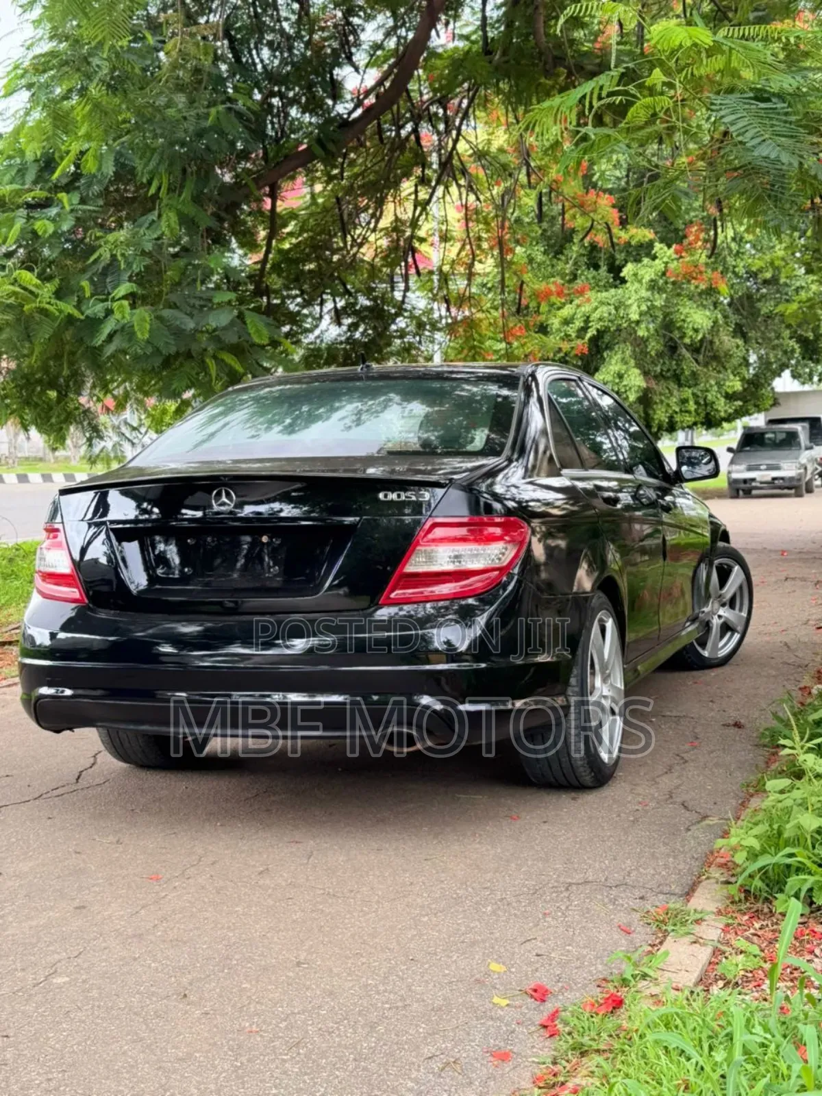 Mercedes-Benz C200 2010 Black