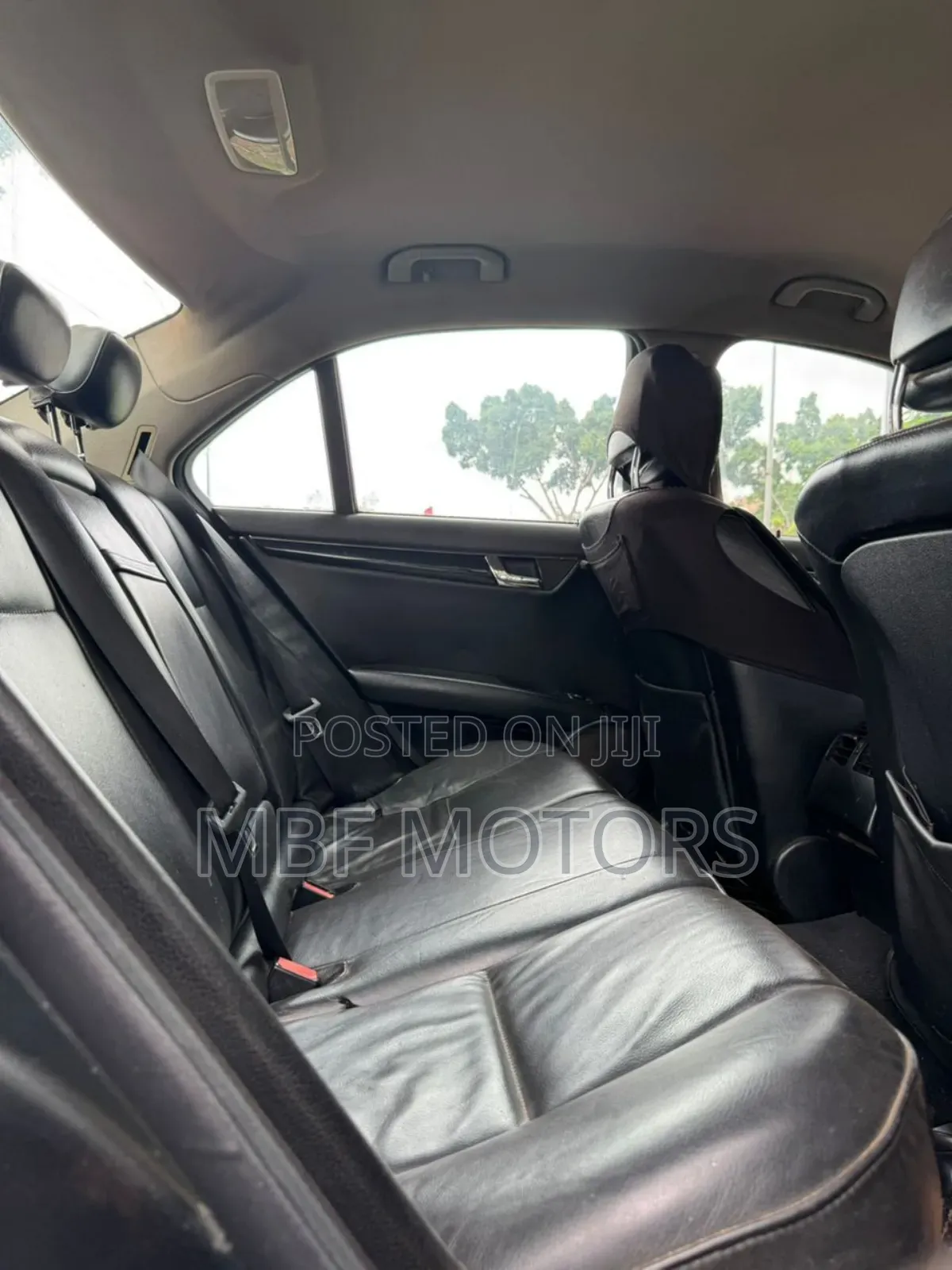 Mercedes-Benz C200 2010 Black