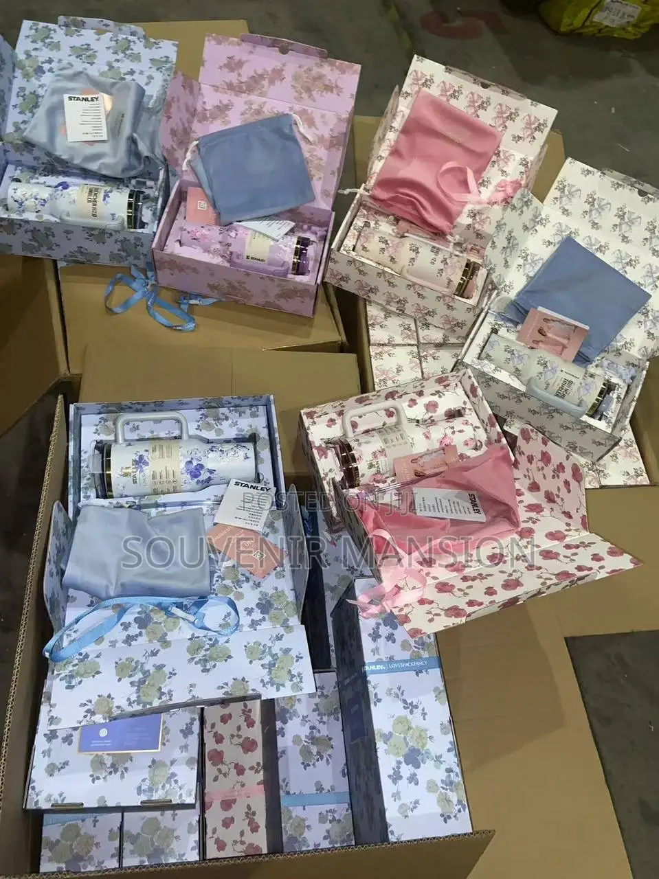 Stanley Flower Pattern Cup With Box (40oz)