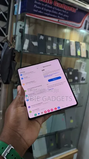 Samsung Galaxy Z Fold4 1 TB Black